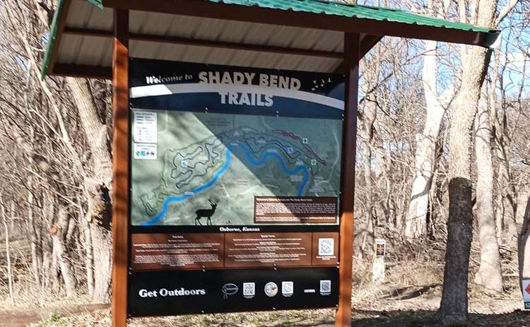 The New Shady Bend Trail kiosk was recently installed and displays a map of the Shady Bend trail system for all visitors.