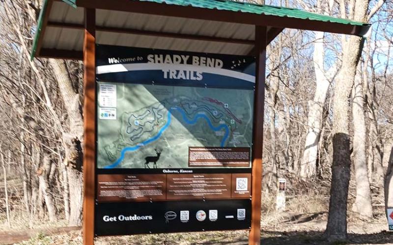 The New Shady Bend Trail kiosk was recently installed and displays a map of the Shady Bend trail system for all visitors.